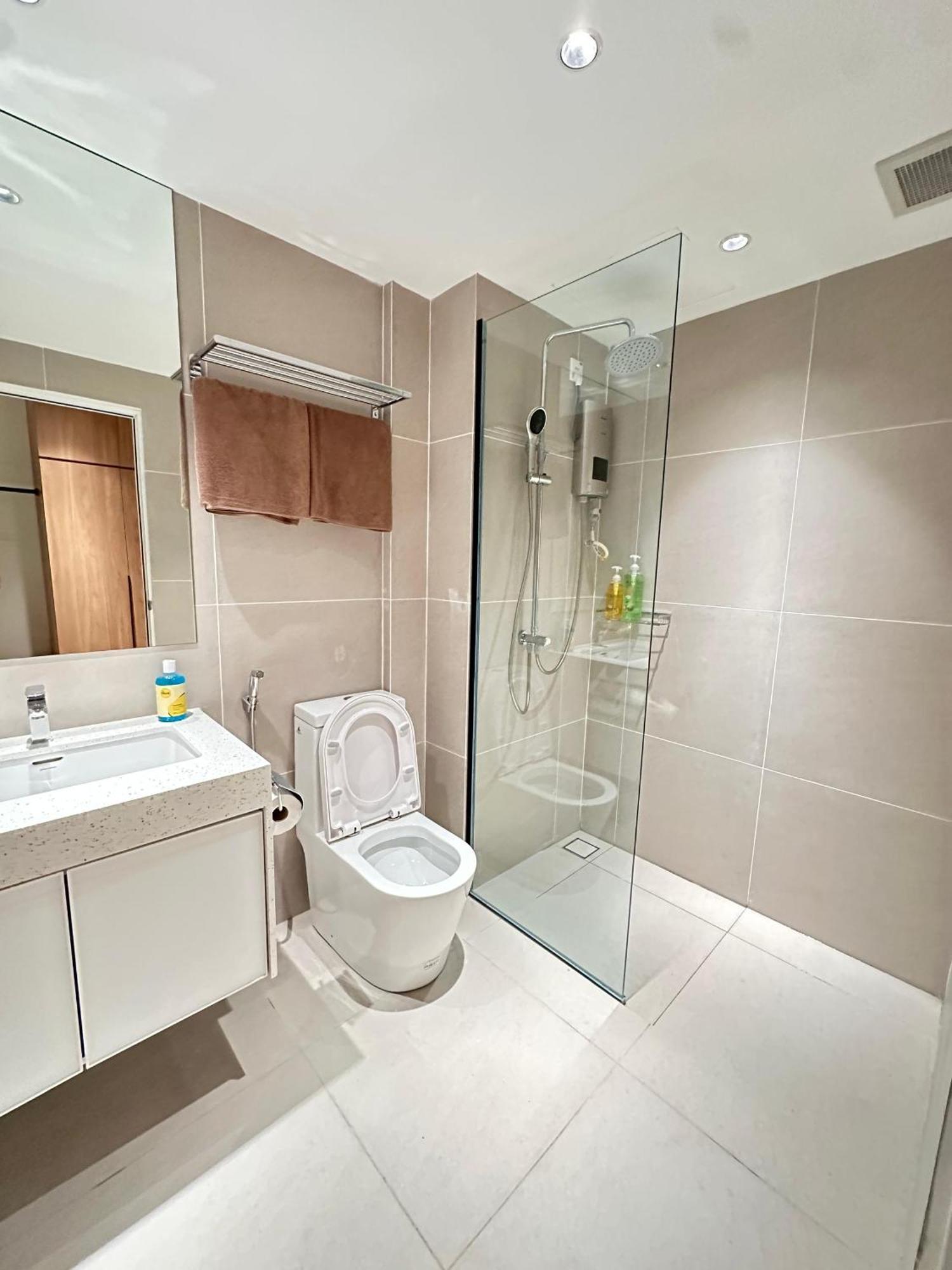 Newly Renovated Comfy Beachfront View At Seri Bulan Port Dickson Eksteriør bilde